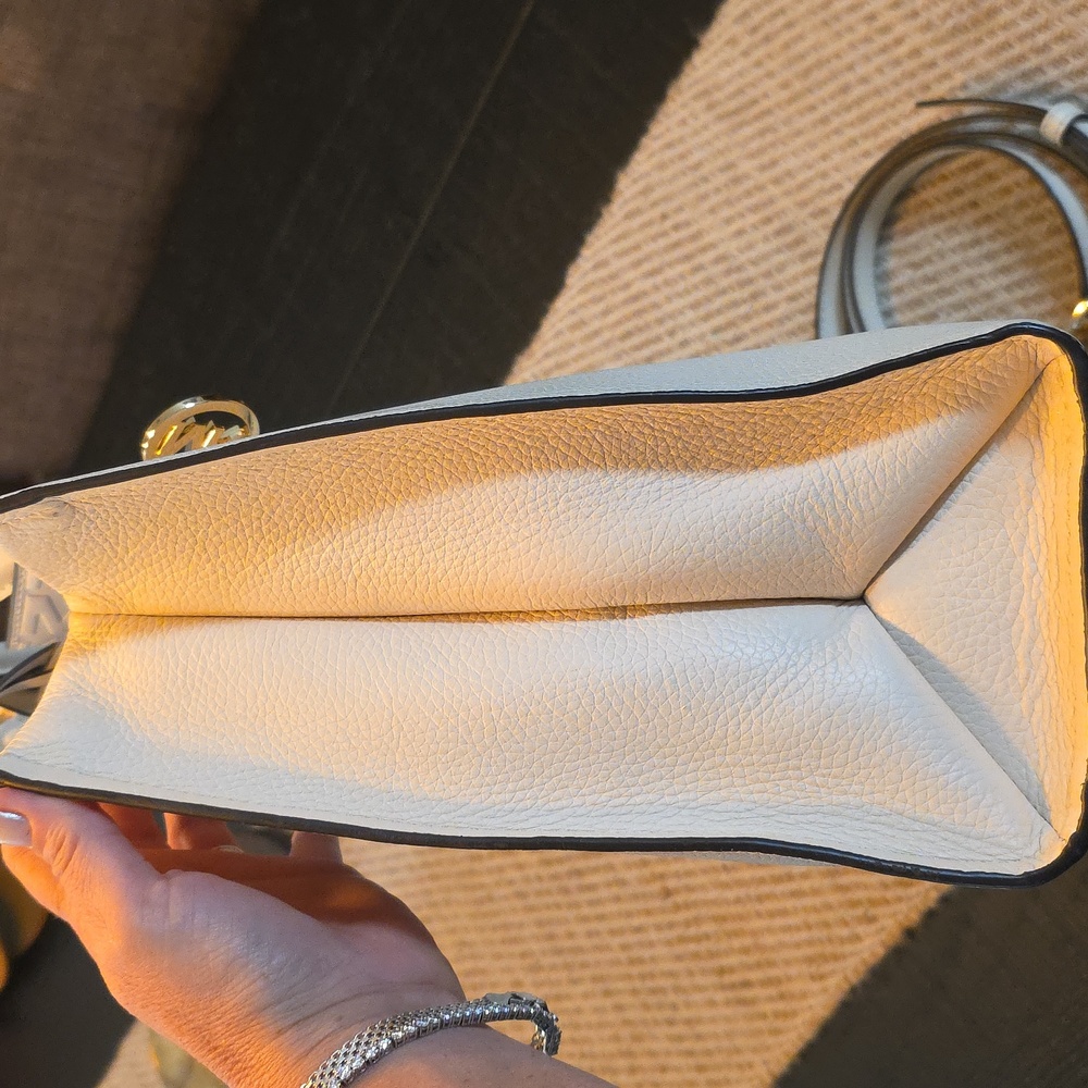 Micheal Kors Miraella‎ Large Tote Nwot - Picture 4 of 10